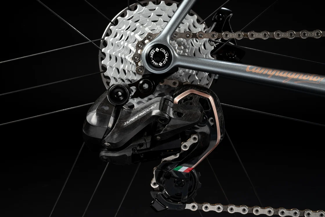 COLNAGO Steelnovo-particolari fondo nero-12